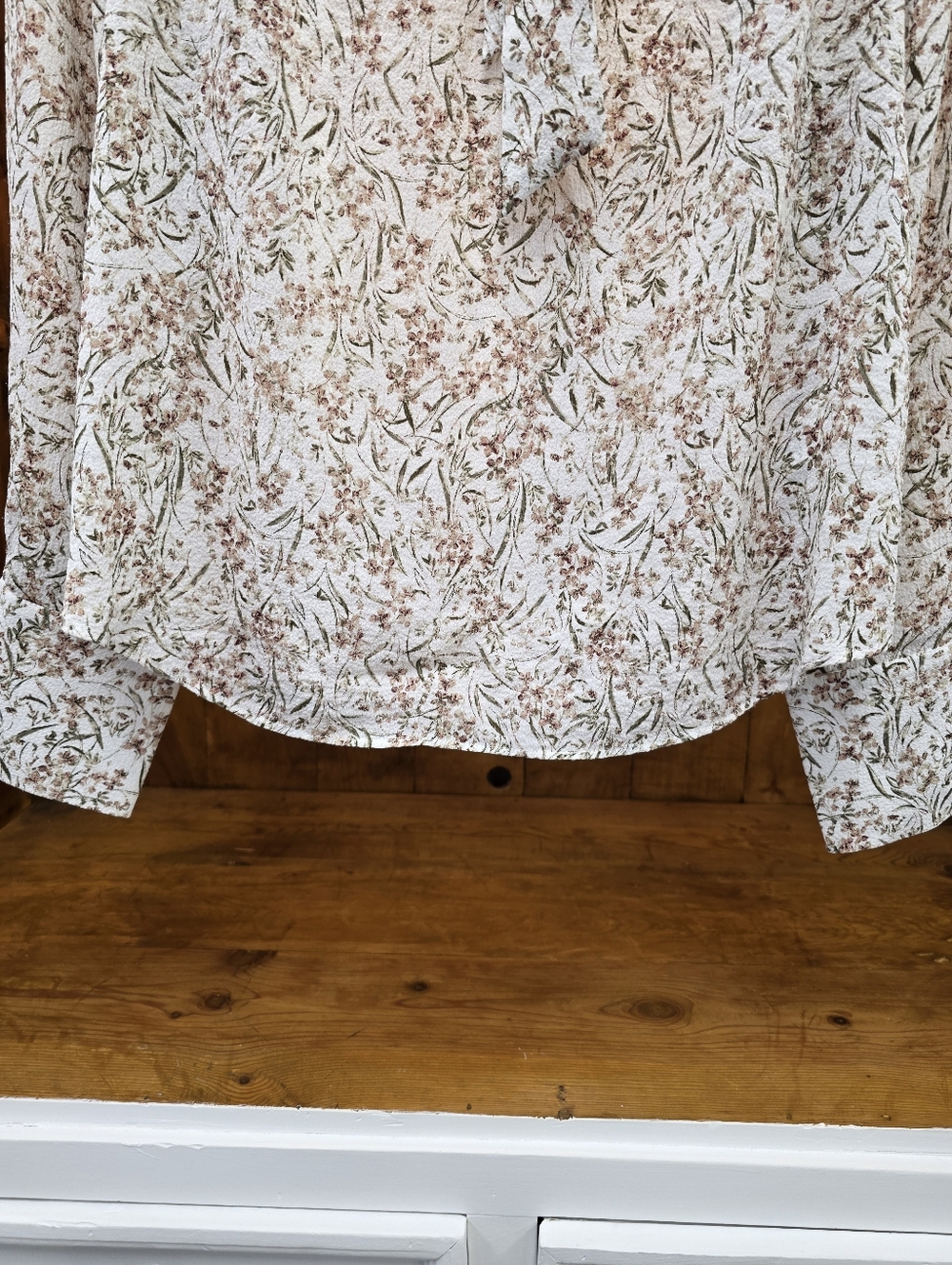 RW&CO Floral Tie Neck Blouse | Size Large | Romantic Boho Lightweight Top - Picture 7 of 16